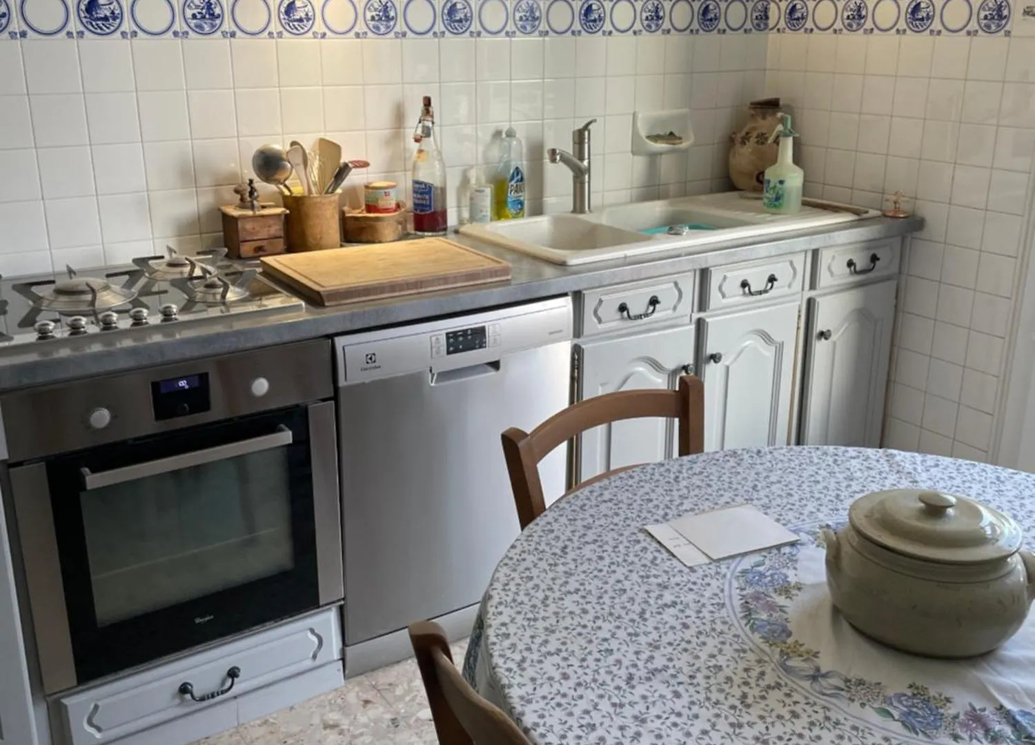 La Maison-Es-Maisons. Valréas Appartement
